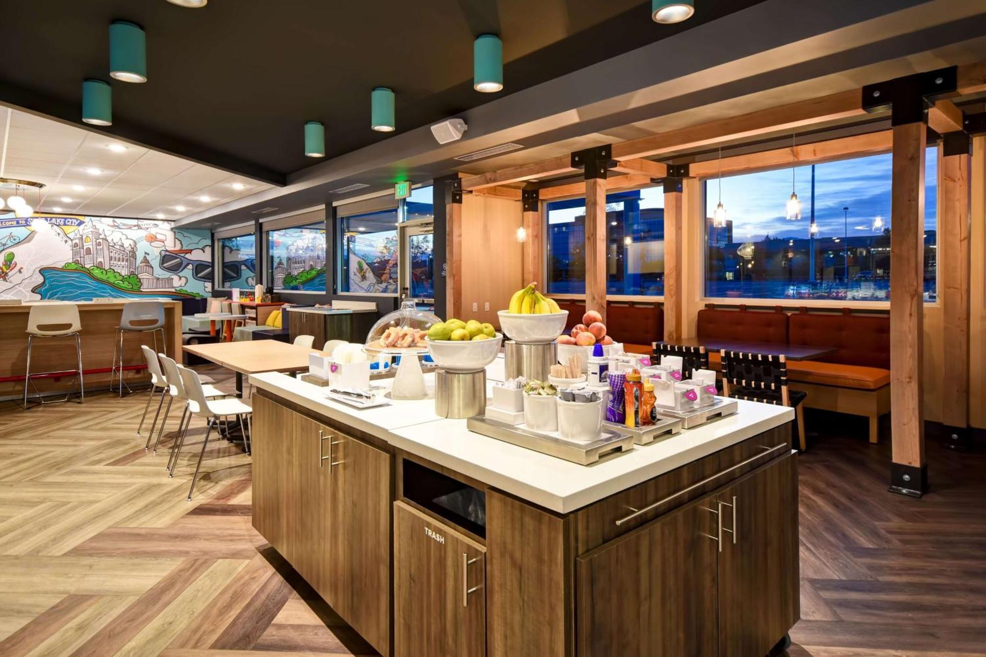 Tru By Hilton Salt Lake City Airport Extérieur photo